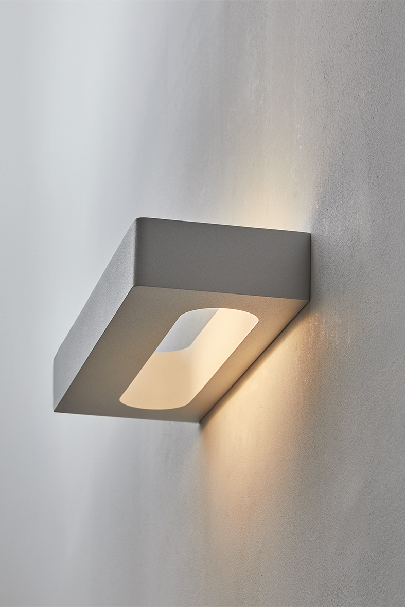 HELIOS - APPLIQUE BIANCA LED 13W IP54 3000K CRI90 - immagine 2