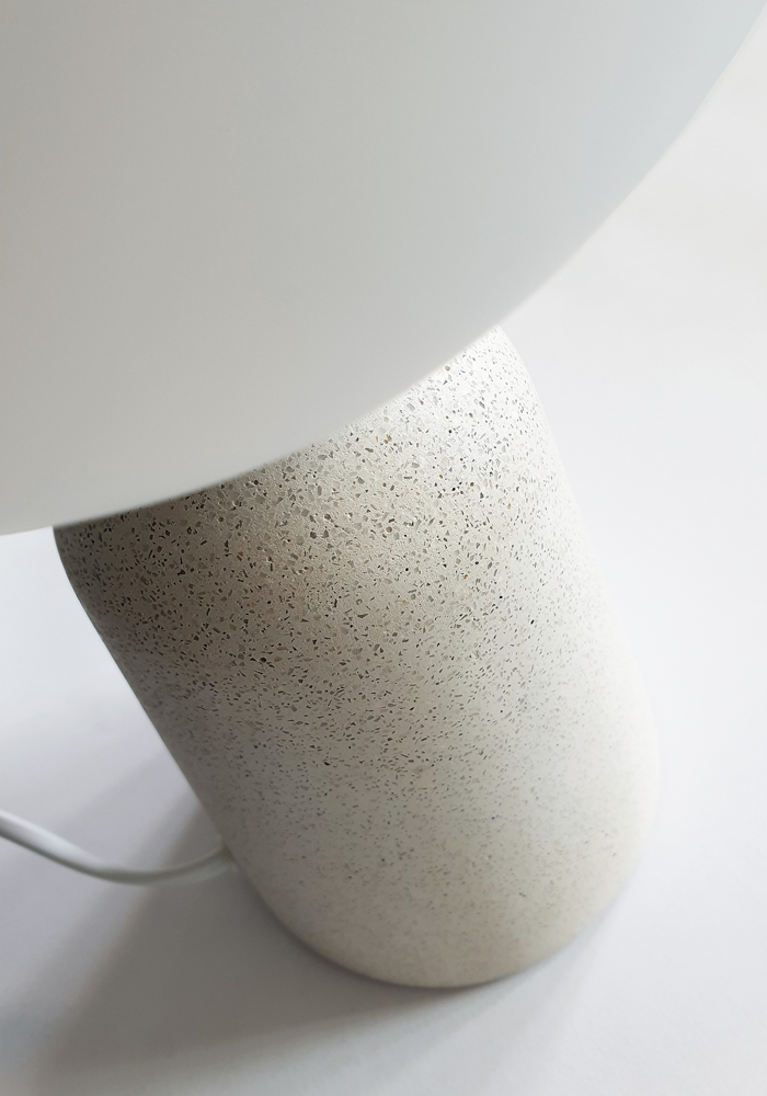 KANTAN - RED CONCRETE TABLE LAMP E14 IP20 - Image 4
