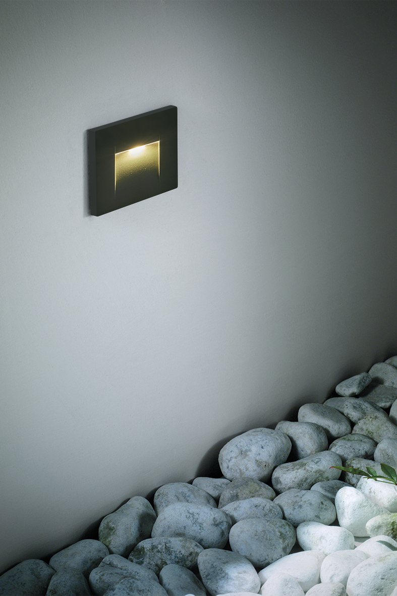 KORA - SEGNAPASSO VERTICALE VERDE LED 3W 45° IP65 3000K CRI80 - immagine 2